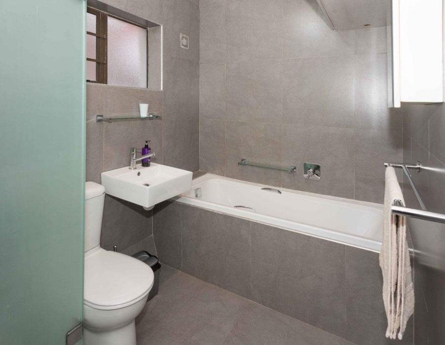 2 Bedroom Property for Sale in Gardens Western Cape